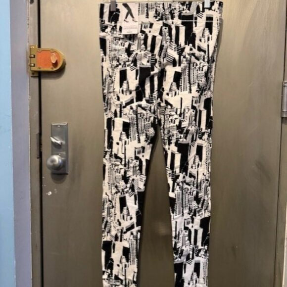 Mixit Electric Avenue Print Cotton Leggings - NWT - Size Medium - Picture 10 of 16